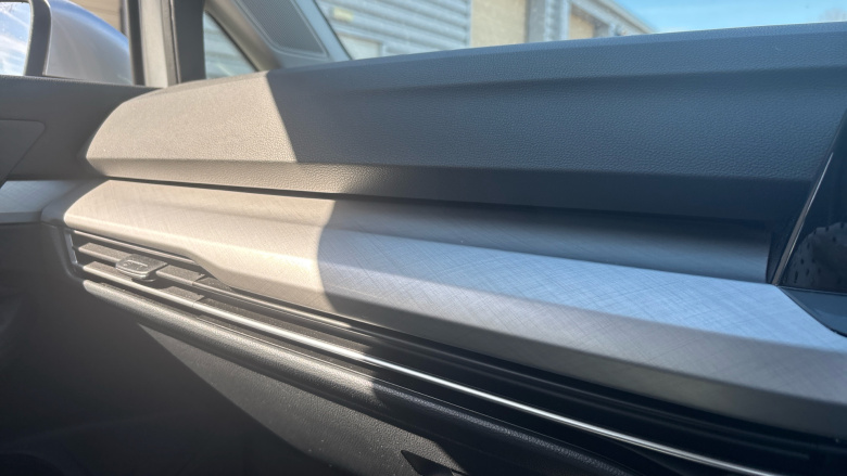 Volkswagen Golf 1.0 TSI Life 5dr Petrol Hatchback